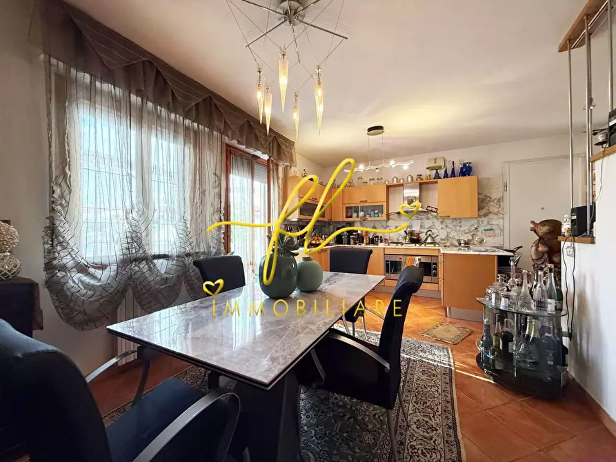 Immagine 5 di Appartamento in vendita  a Cecina