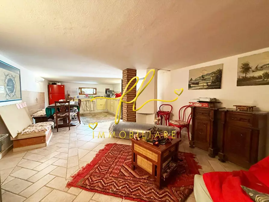 Immagine 37 di Appartamento in vendita  a Cecina