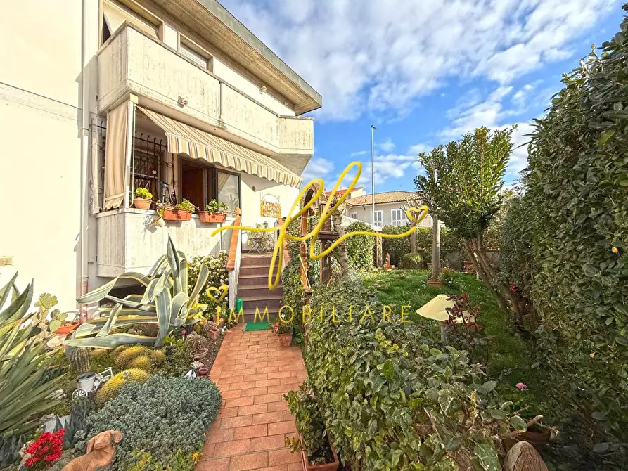 Immagine 44 di Appartamento in vendita  a Cecina