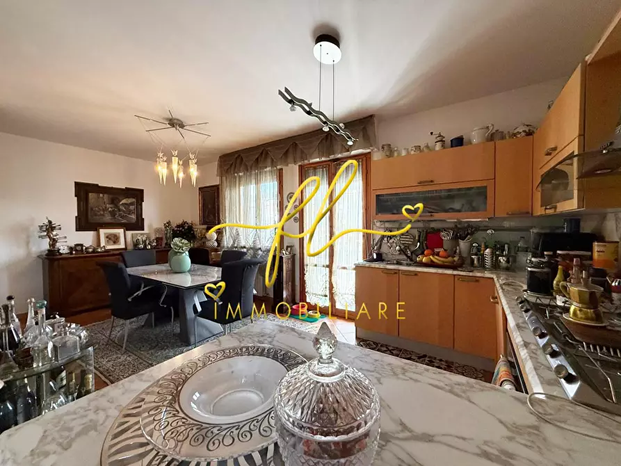 Immagine 10 di Appartamento in vendita  a Cecina