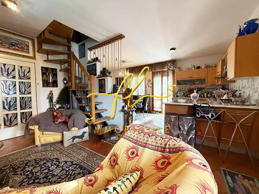 Immagine 14 di Appartamento in vendita  a Cecina