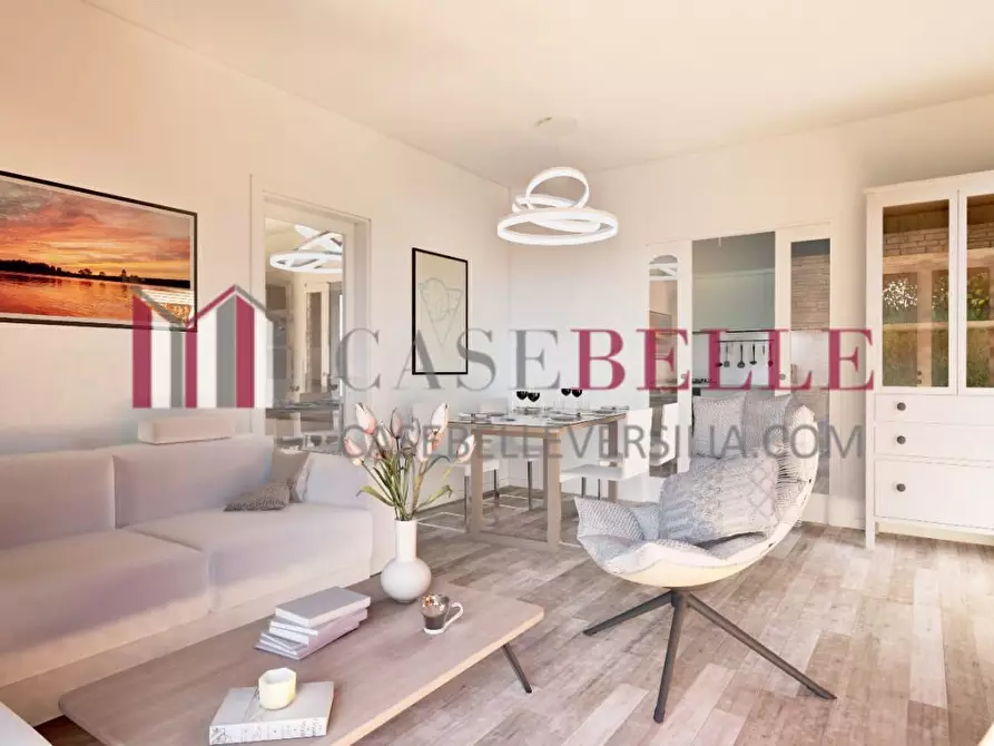 Immagine 6 di Casa trifamiliare in vendita  a Camaiore