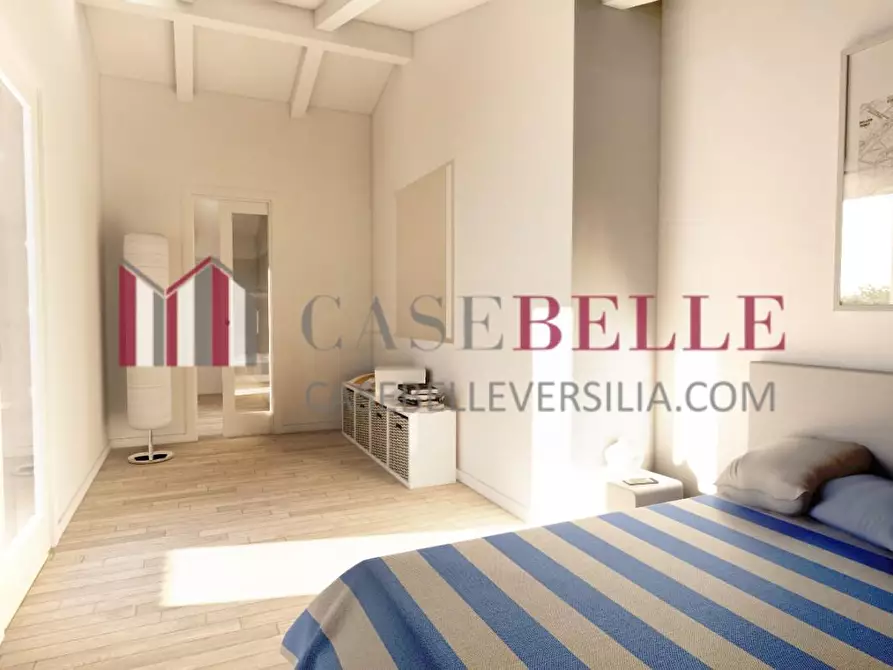 Immagine 22 di Casa trifamiliare in vendita  a Camaiore