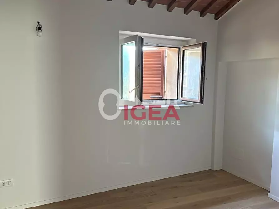 Immagine 16 di Appartamento in vendita  a Sovicille