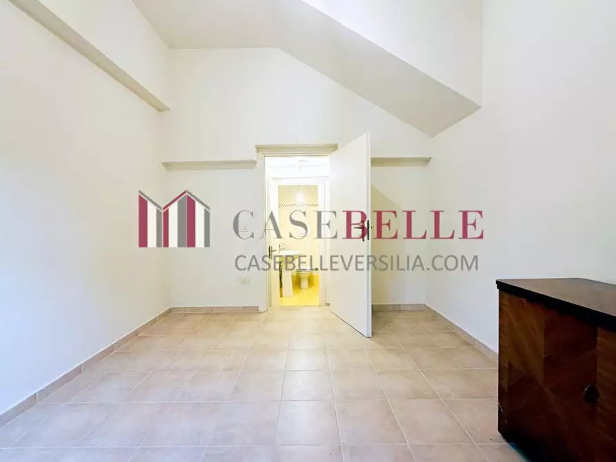 Immagine 16 di Appartamento in vendita  a Camaiore