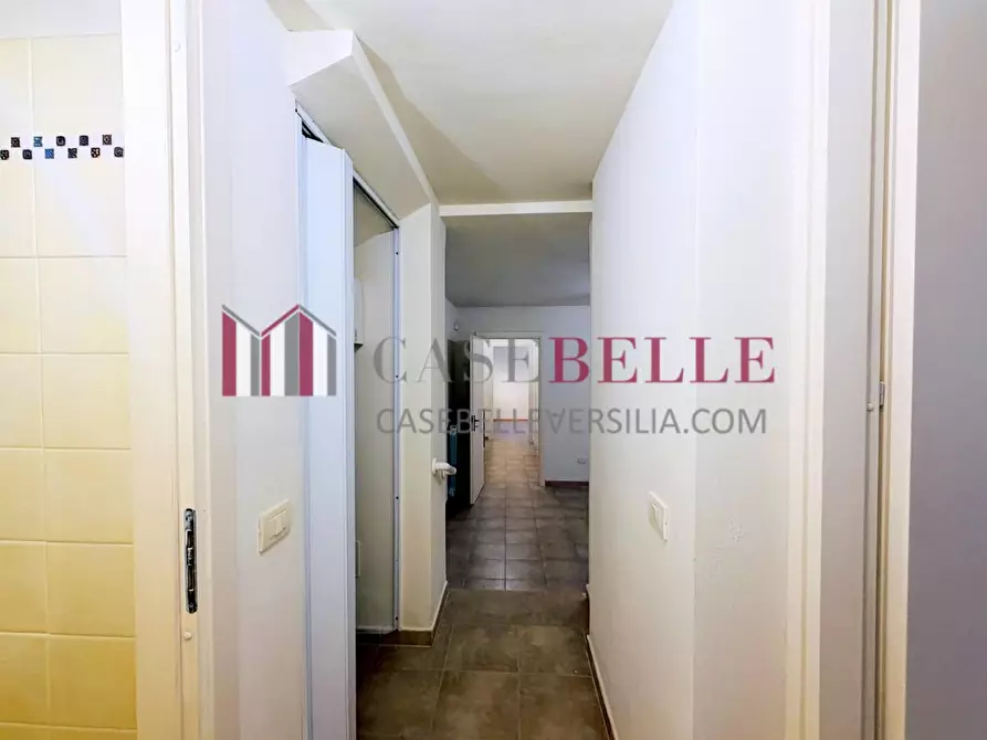 Immagine 17 di Appartamento in vendita  a Camaiore