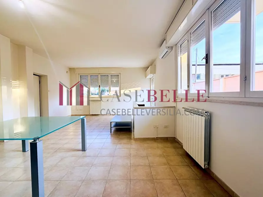 Immagine 32 di Appartamento in vendita  a Camaiore