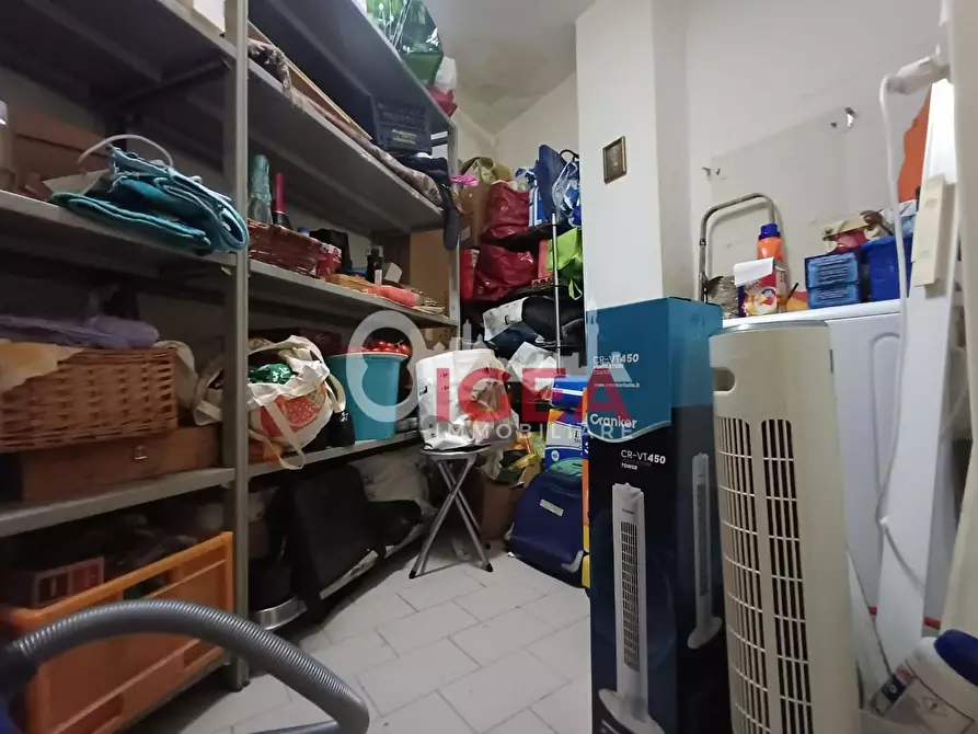 Immagine 43 di Appartamento in vendita  a Siena