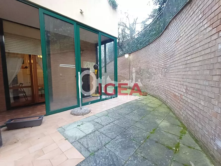 Immagine 29 di Appartamento in vendita  a Siena