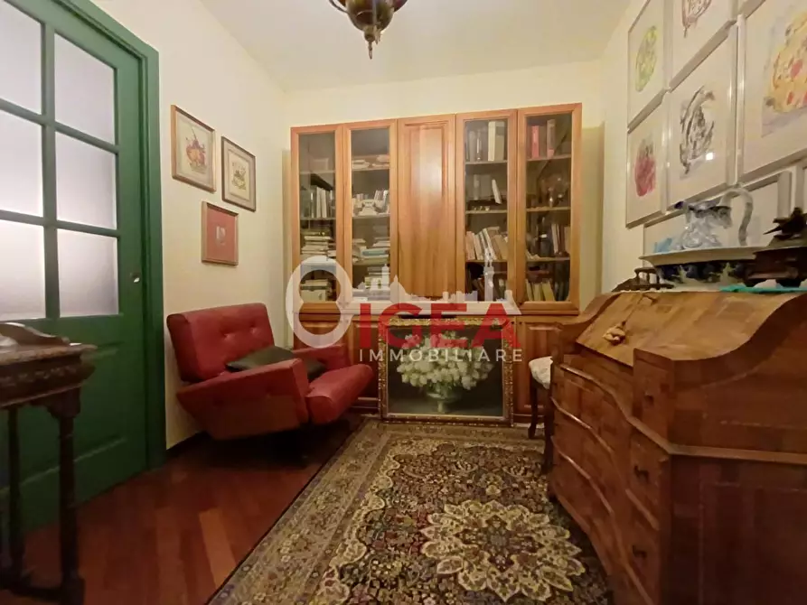 Immagine 6 di Appartamento in vendita  a Siena