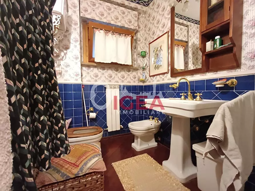 Immagine 14 di Appartamento in vendita  a Siena