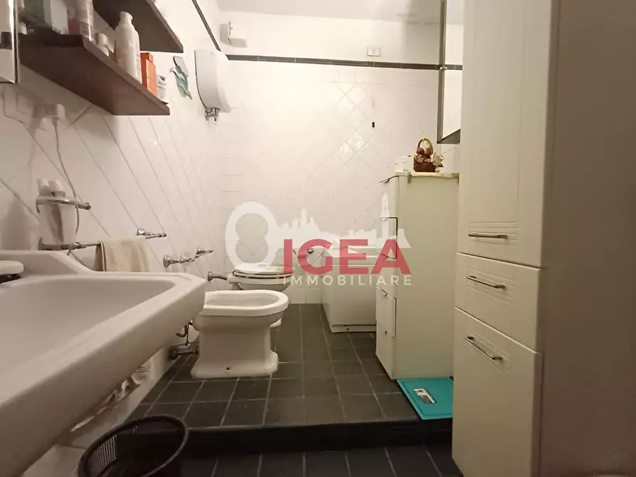 Immagine 61 di Appartamento in vendita  a Siena