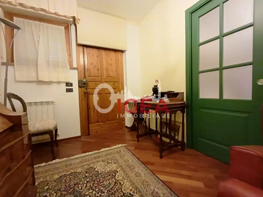 Immagine 7 di Appartamento in vendita  a Siena