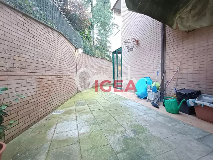 Immagine 26 di Appartamento in vendita  a Siena