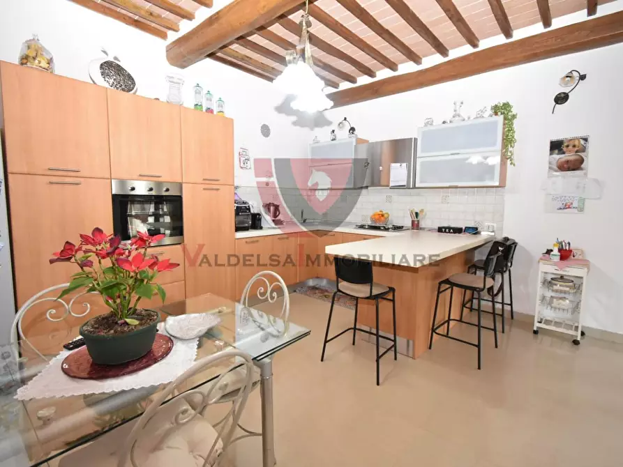 Immagine 19 di Appartamento in vendita  a Casole D'elsa