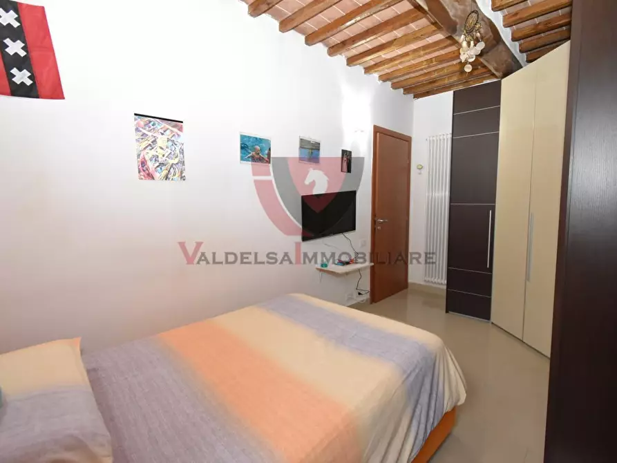 Immagine 33 di Appartamento in vendita  a Casole D'elsa