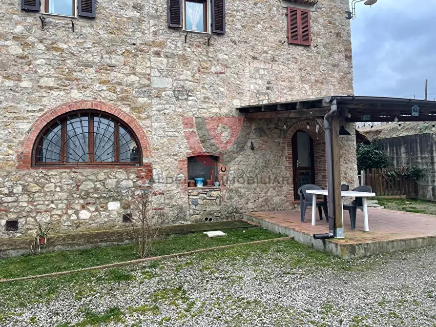 Immagine 40 di Appartamento in vendita  a Casole D'elsa