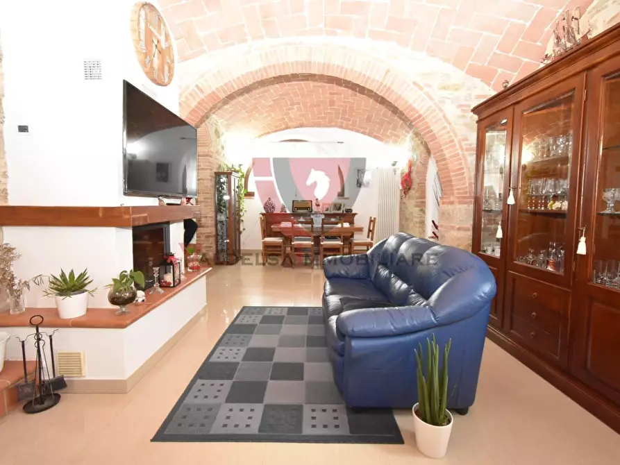 Immagine 7 di Appartamento in vendita  a Casole D'elsa