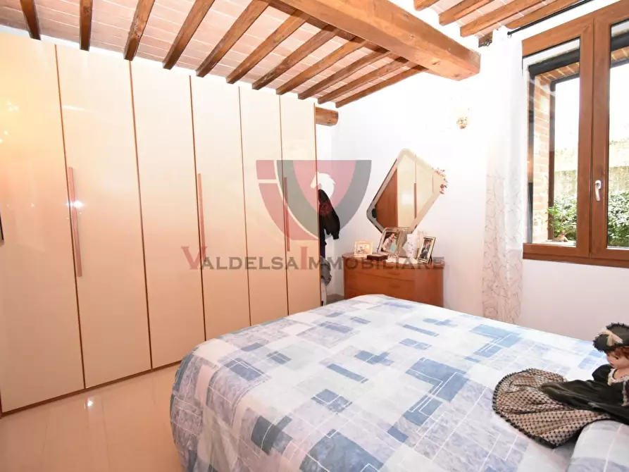 Immagine 27 di Appartamento in vendita  a Casole D'elsa