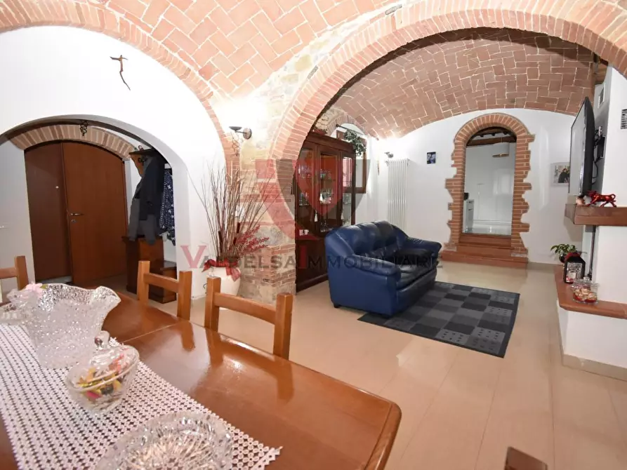 Immagine 15 di Appartamento in vendita  a Casole D'elsa