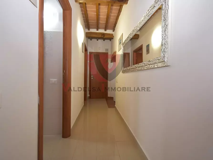 Immagine 28 di Appartamento in vendita  a Casole D'elsa