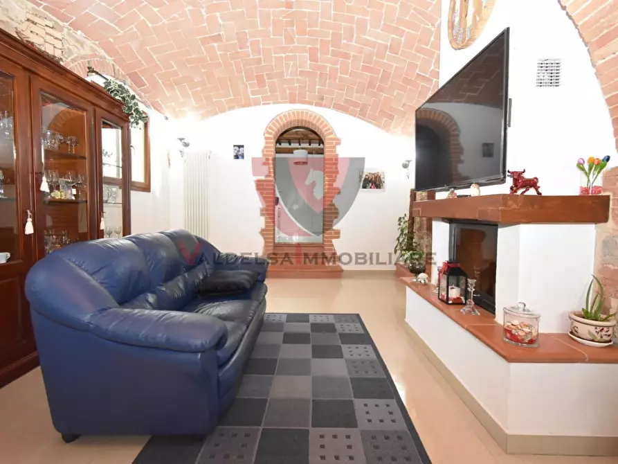 Immagine 4 di Appartamento in vendita  a Casole D'elsa