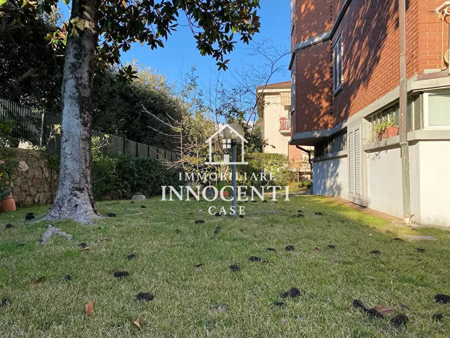 Immagine 29 di Appartamento in vendita  a Massa