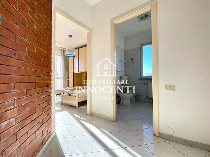 Immagine 16 di Appartamento in vendita  a Massa