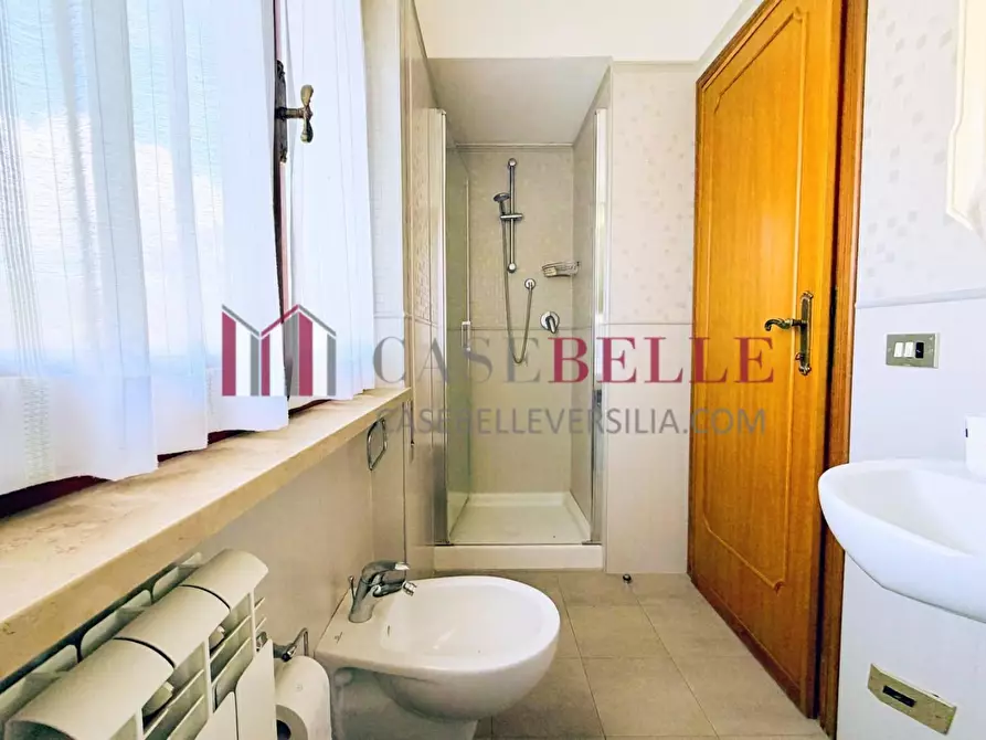 Immagine 34 di Casa semindipendente in affitto  a Camaiore