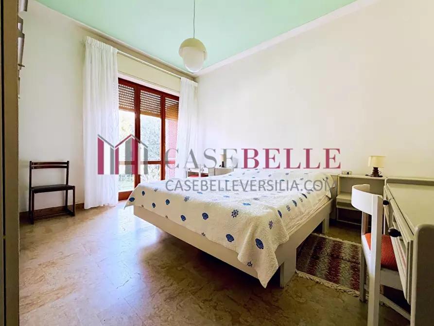 Immagine 21 di Casa semindipendente in affitto  a Camaiore