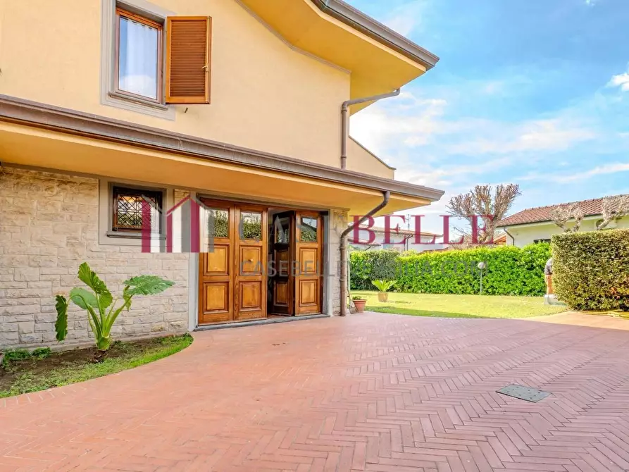 Immagine 6 di Villa in affitto  a Forte Dei Marmi