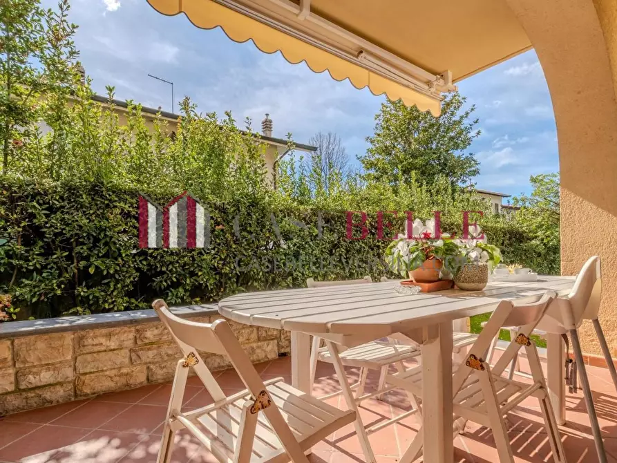 Immagine 13 di Villa in affitto  a Forte Dei Marmi