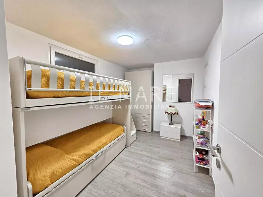 Immagine 23 di Appartamento in vendita  a Massa