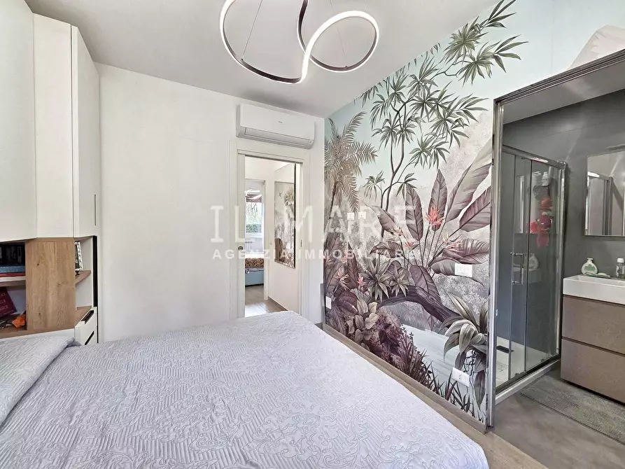 Immagine 17 di Appartamento in vendita  a Massa