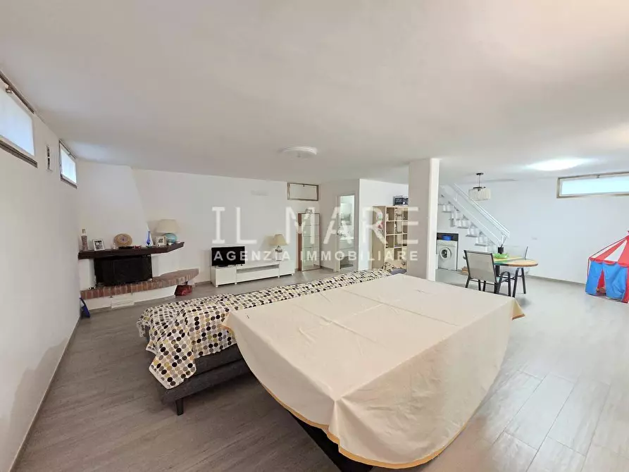 Immagine 19 di Appartamento in vendita  a Massa