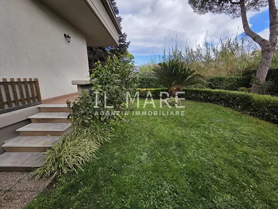 Immagine 26 di Appartamento in vendita  a Massa