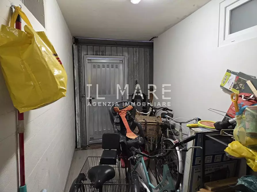 Immagine 25 di Appartamento in vendita  a Massa