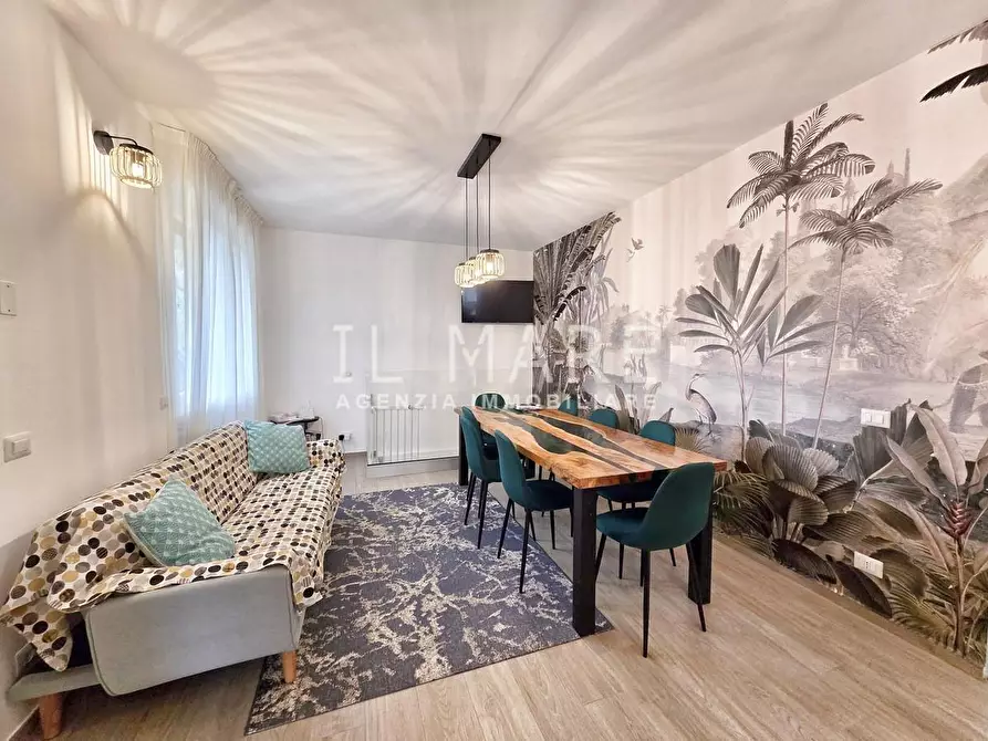 Immagine 6 di Appartamento in vendita  a Massa