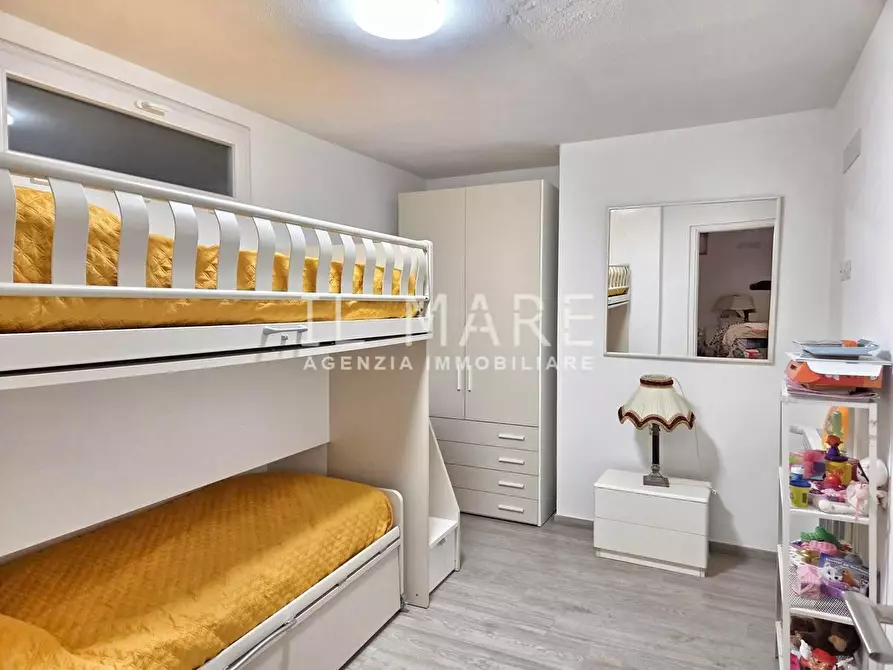 Immagine 22 di Appartamento in vendita  a Massa