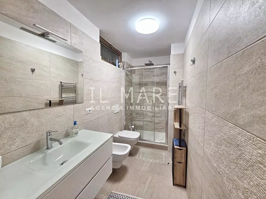 Immagine 24 di Appartamento in vendita  a Massa