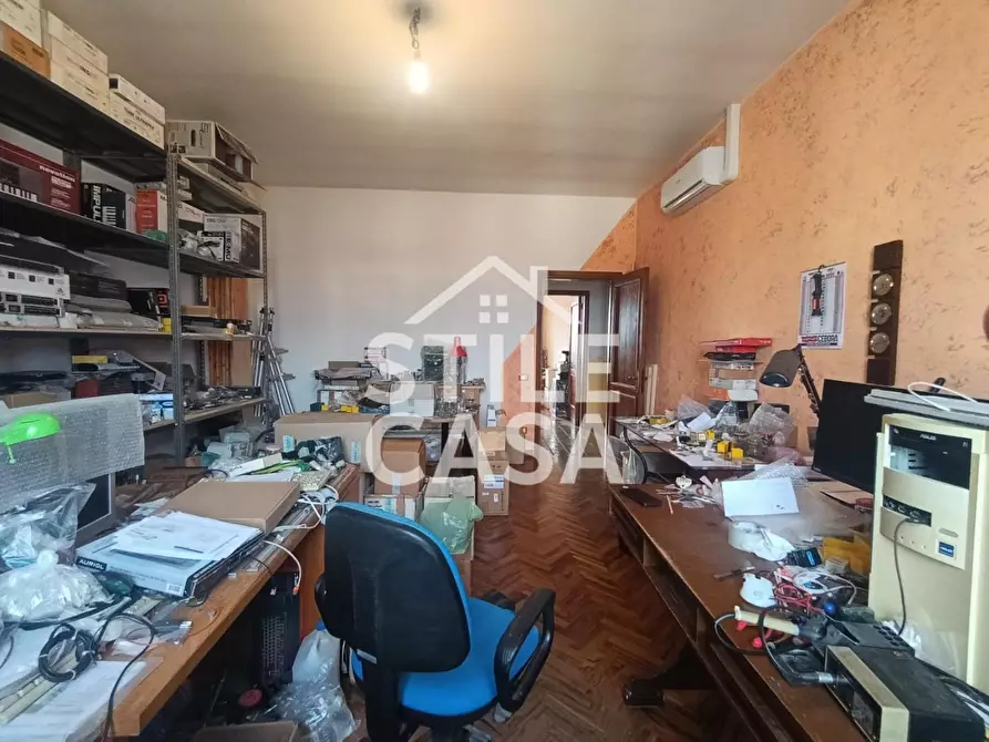 Immagine 37 di Appartamento in vendita  a Altopascio