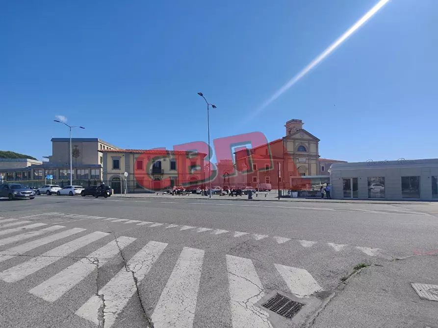 Immagine 43 di Appartamento in vendita  a Livorno
