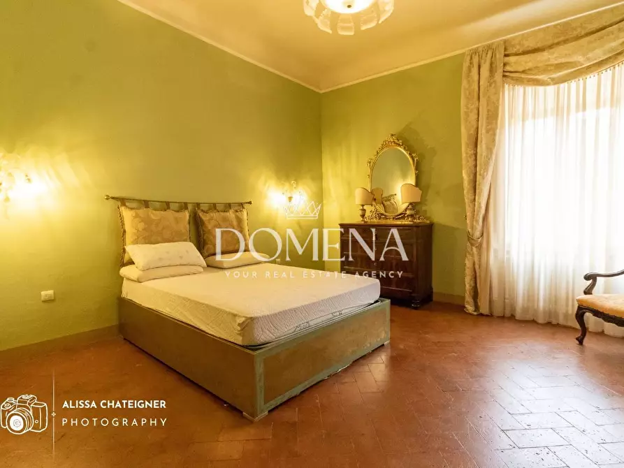 Immagine 13 di Appartamento in vendita  a Siena