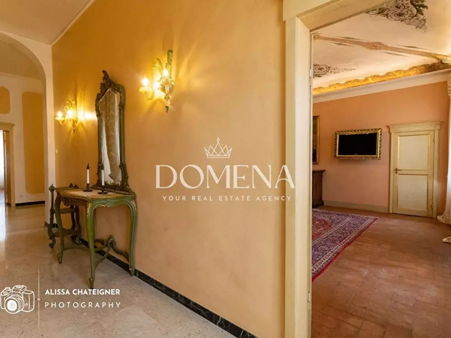 Immagine 37 di Appartamento in vendita  a Siena