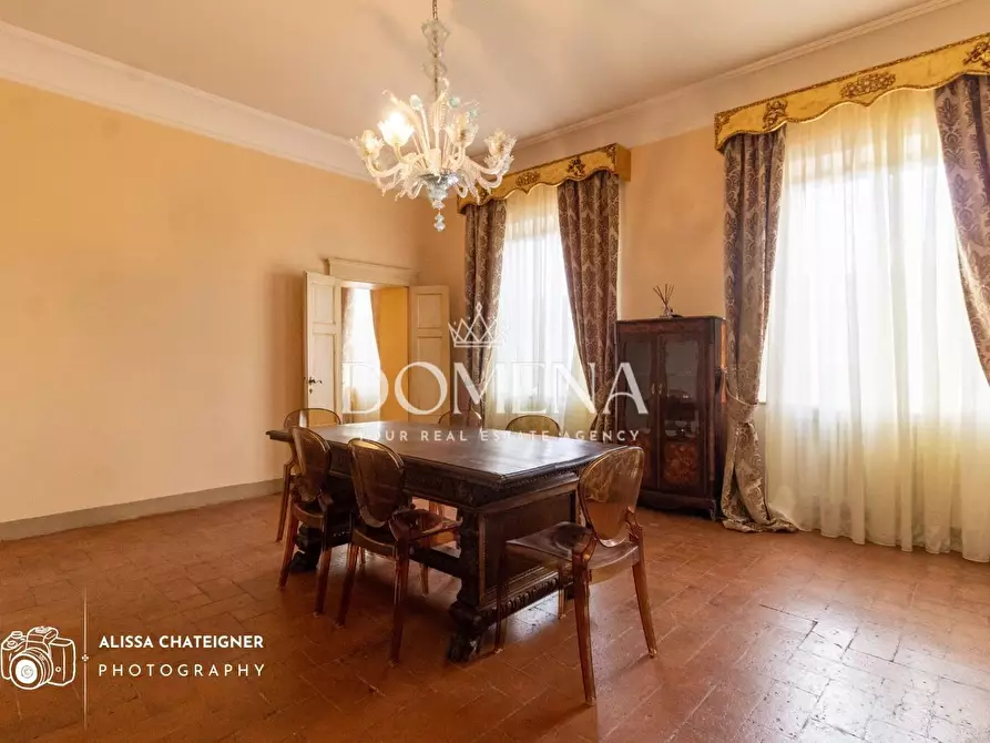 Immagine 35 di Appartamento in vendita  a Siena