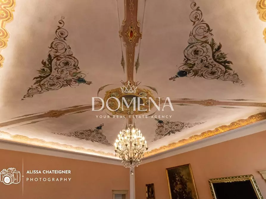 Immagine 42 di Appartamento in vendita  a Siena