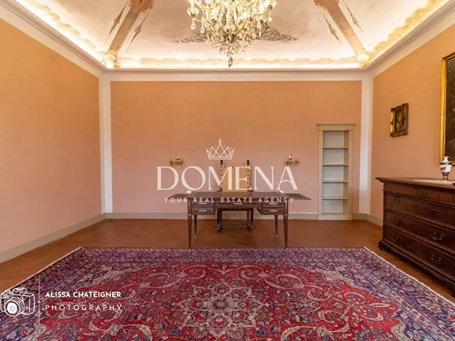 Immagine 39 di Appartamento in vendita  a Siena