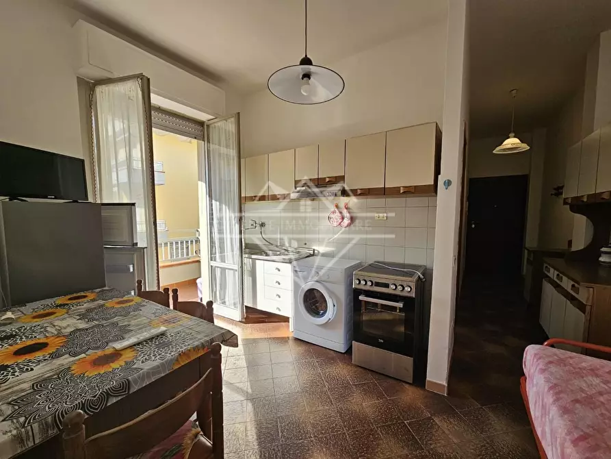 Immagine 2 di Appartamento in vendita  a Sarzana