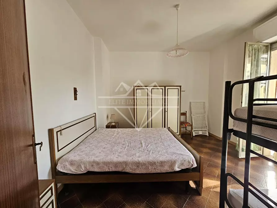 Immagine 6 di Appartamento in vendita  a Sarzana