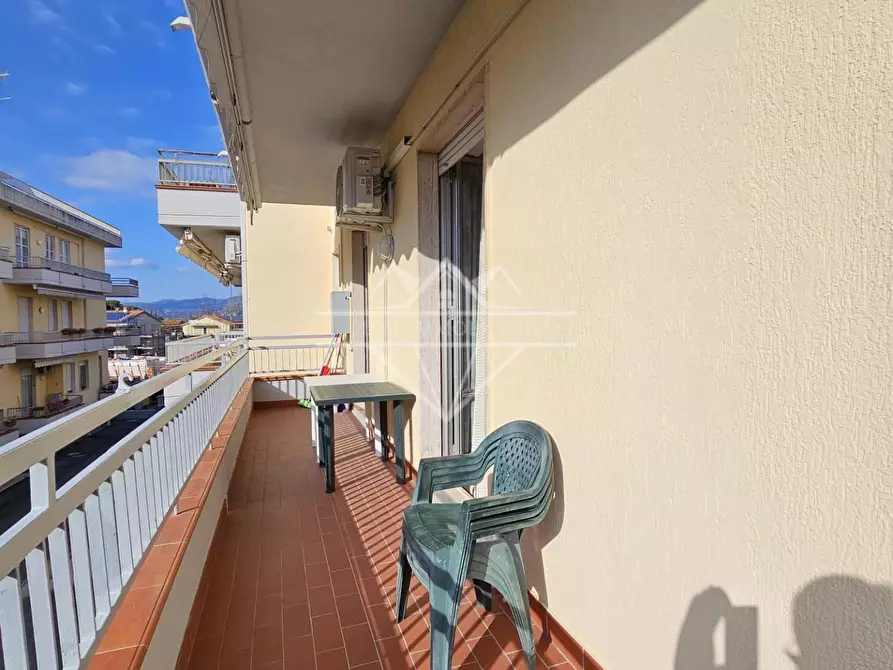 Immagine 4 di Appartamento in vendita  a Sarzana